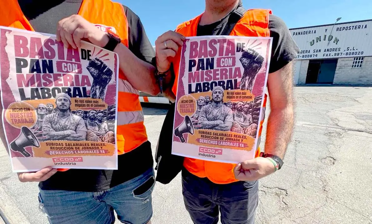 Representantes de CCOO durante las jornadas informativas ante empresas del sector de la panader&iacute;a.