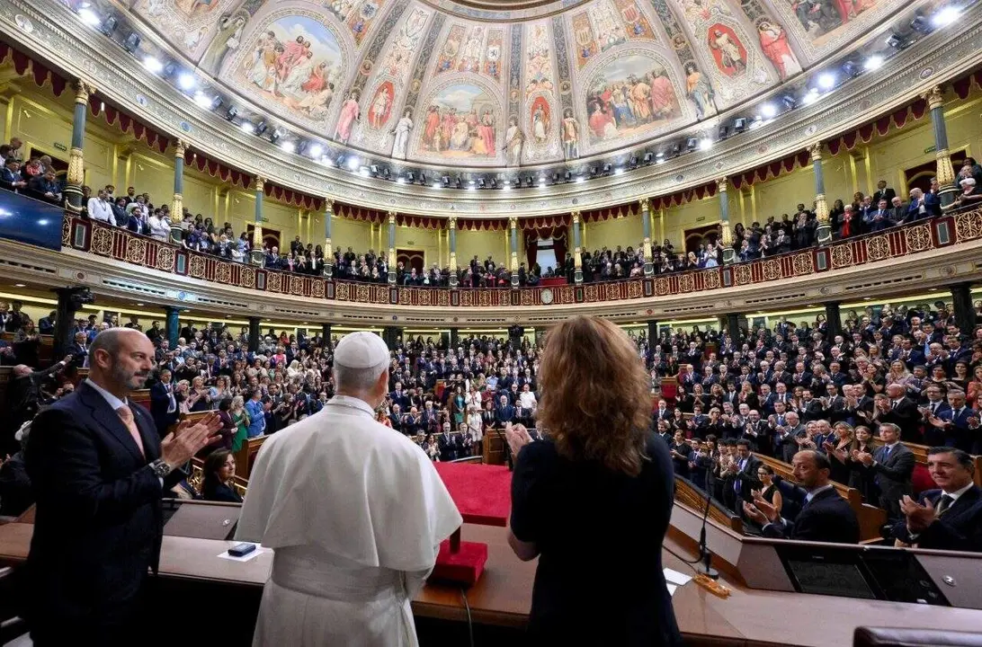 El papa Le&oacute;n XIV destac&oacute; esta ma&ntilde;ana en su intervenci&oacute;n en el Congreso de los Diputados la vigencia de la Escuela de Salamanca como precursora de los Derechos Humanos.