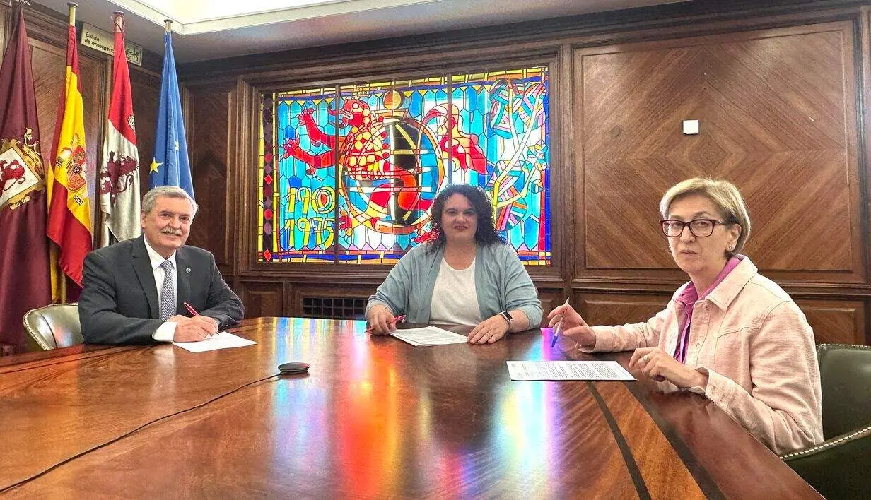 Firma convenio odont&oacute;lgos 1