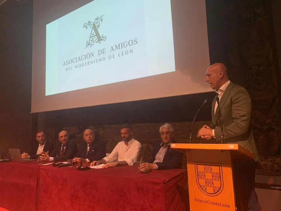 Amigos romanico