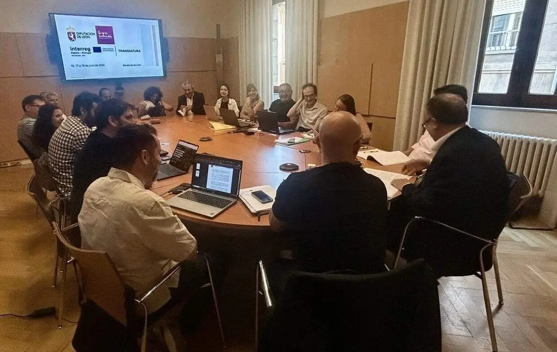 Reuni&oacute;n del proyecto europeo Transnatura este mi&eacute;rcoles en el Palacio de los Guzmanes. Foto: Diputaci&oacute;n.