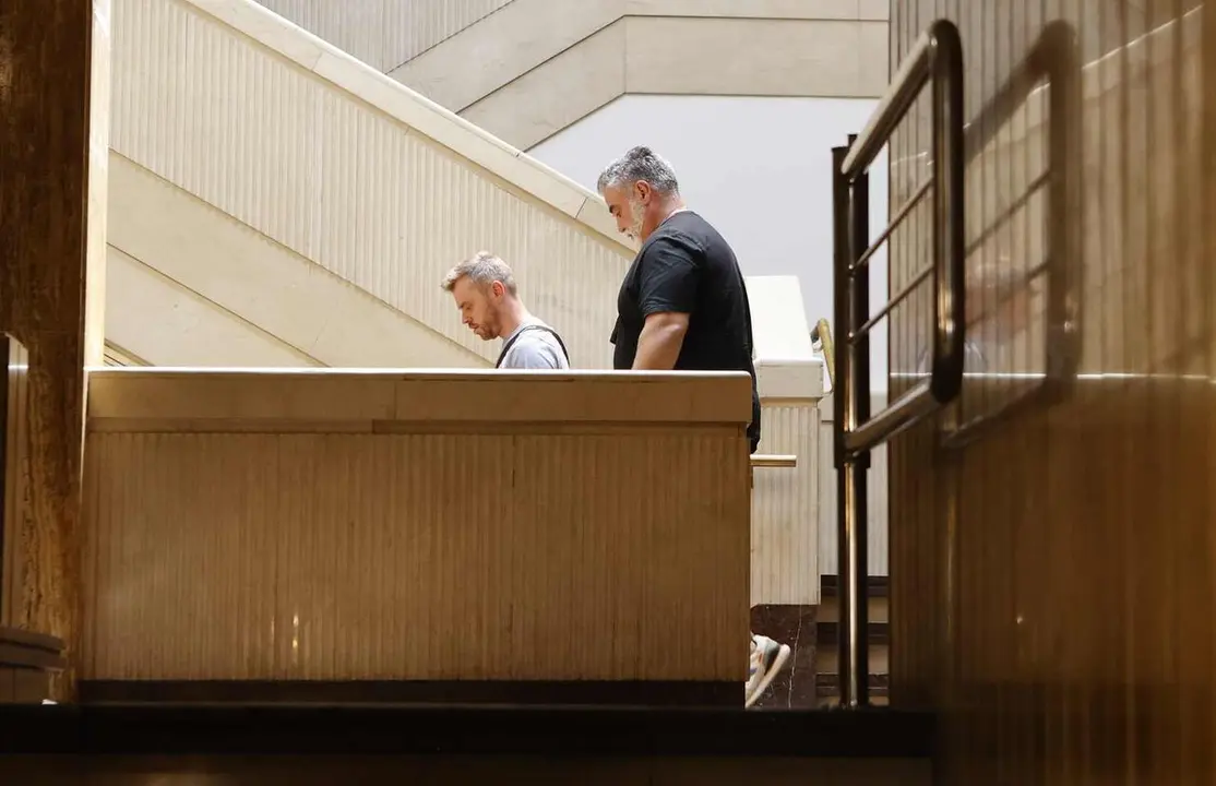 Agentes de la UCO realizan un registro en el Ayuntamiento de Soria.