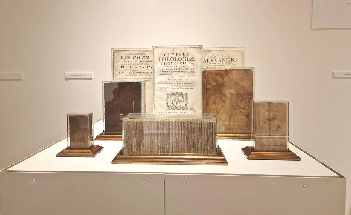 la exposici&oacute;n &lsquo;Juan Rafael y Juan Carlos Uriarte. Dos generaciones de creadores&rsquo;