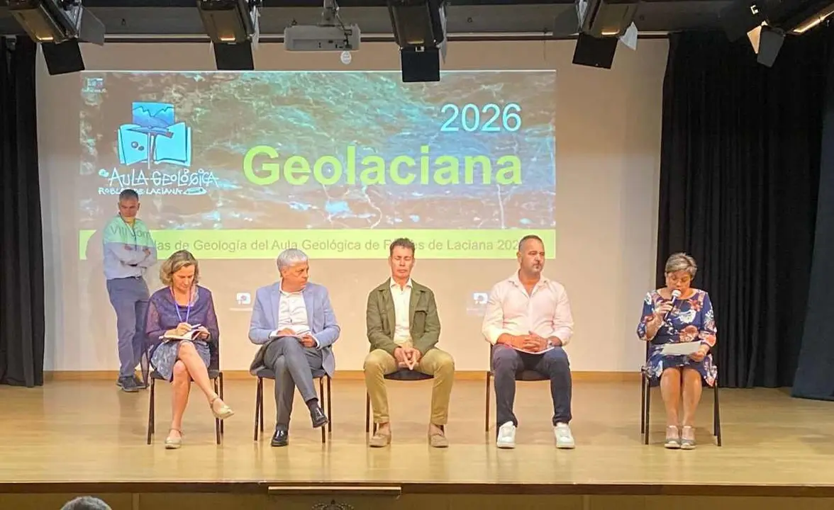 Un instante de la apertura de Geolaciana, en Villablinio.