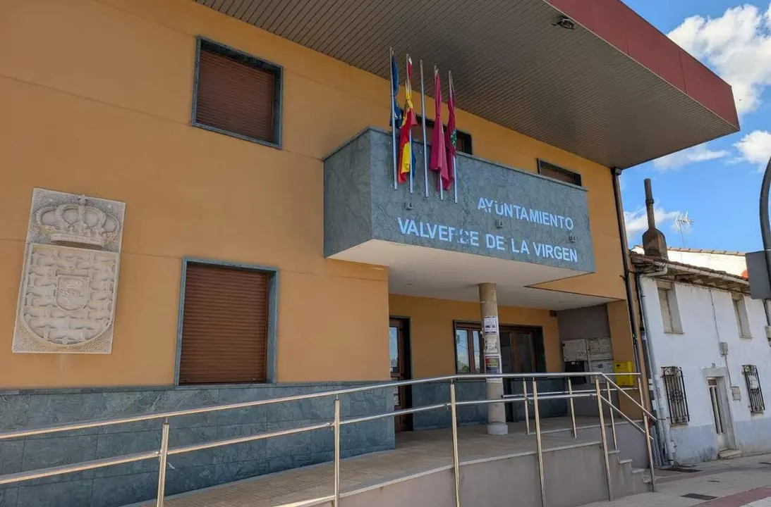 Ayuntamiento de Valverde de la Virgen.