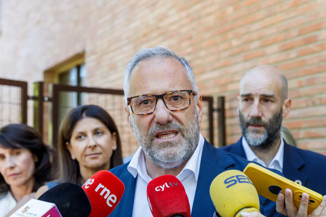 El vicepresidente primero y consejero de Desregulaci&oacute;n, Familia y Ayudas Sociales, Carlos Poll&aacute;n, visita varias actividades dentro del programa Conciliamos 2026