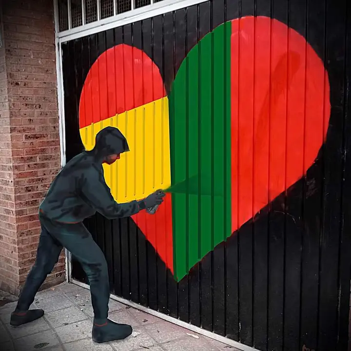 Espa&ntilde;a-Portugal.  Imagen editada (sin IA) a partir del mural de un coraz&oacute;n pintado con motivo de un  14 de febrero (D&iacute;a de los enamorados), por estudiantes de Maristas San Jos&eacute; en la Calle Rafael Mar&iacute;a de Labra, en una actividad impulsada por el profesor Carlos Cuenllas.