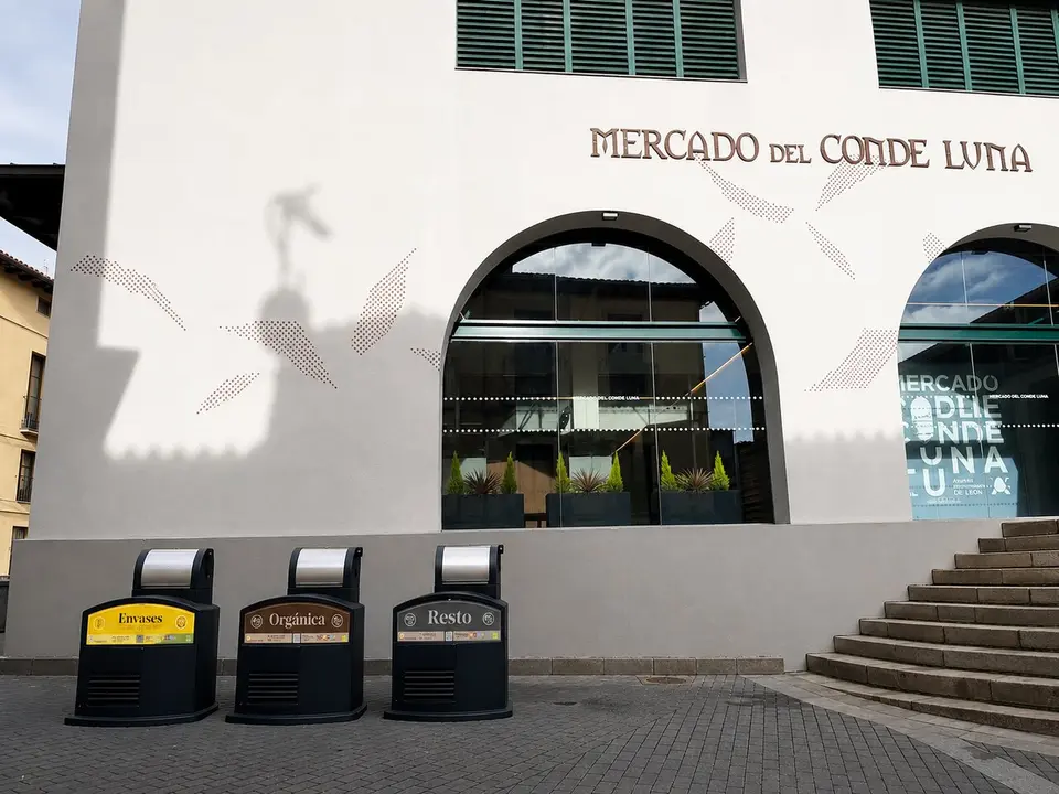 Recogida neum&aacute;tica en el Barrio H&uacute;medo de Le&oacute;n.