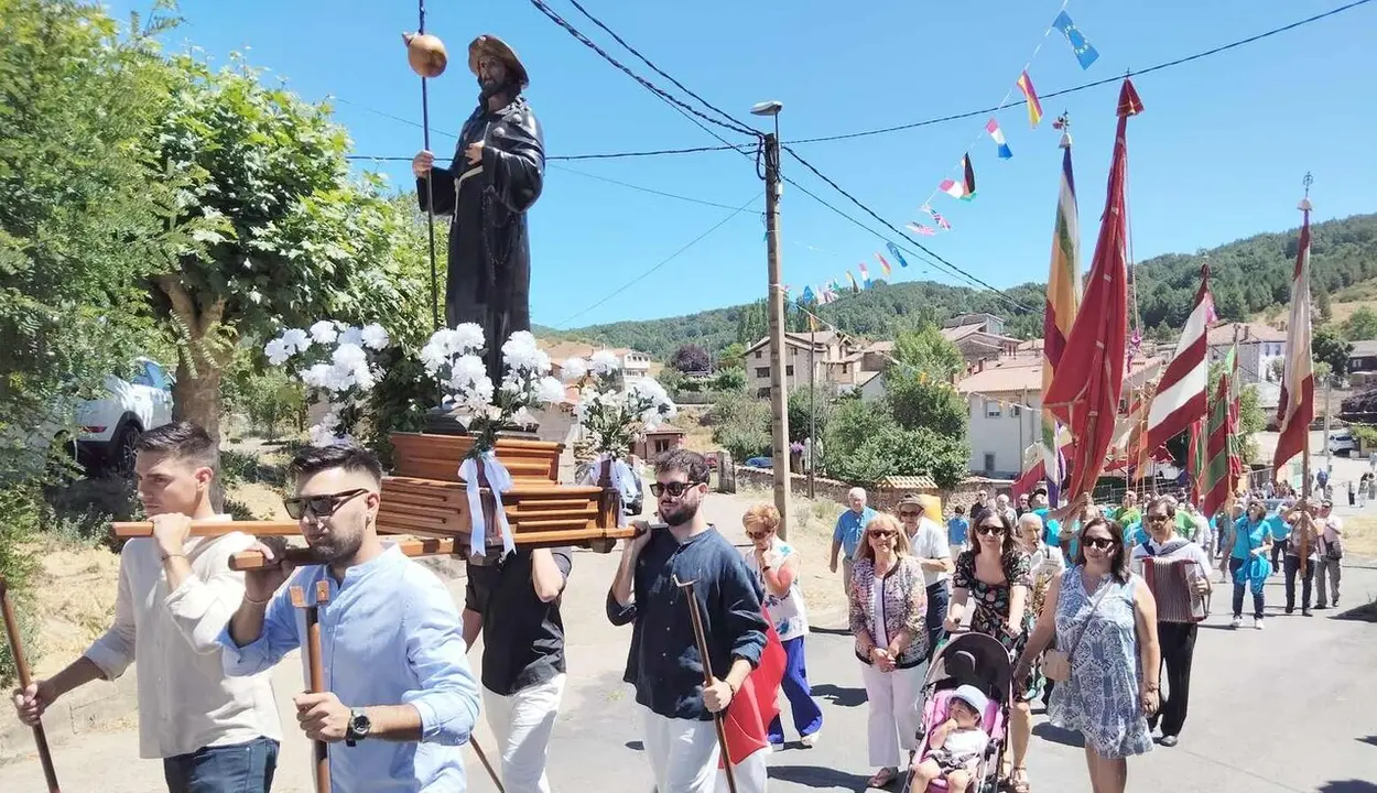 Procesi&oacute;n de Santiago durante las fiestas patronales del pasado a&ntilde;o.