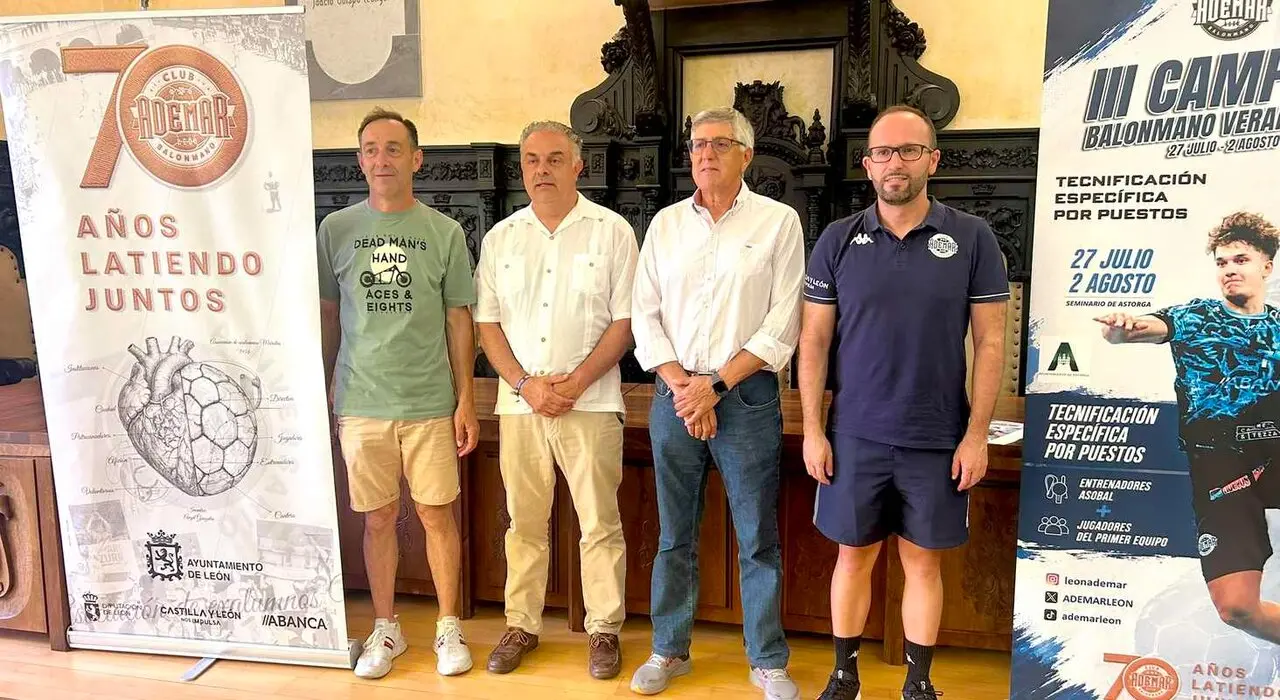 Un instante de la presentaci&oacute;n del campus en el Ayuntamiento de Astorga.