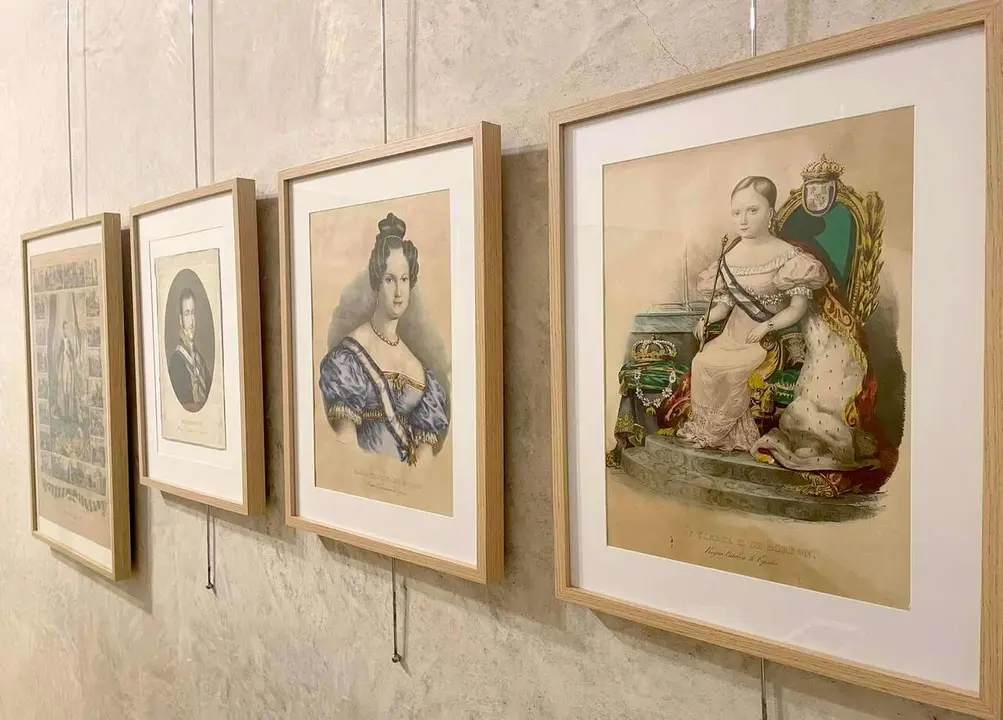 Retratos monarcas siglo XIX-Museo Sierra Pambley.