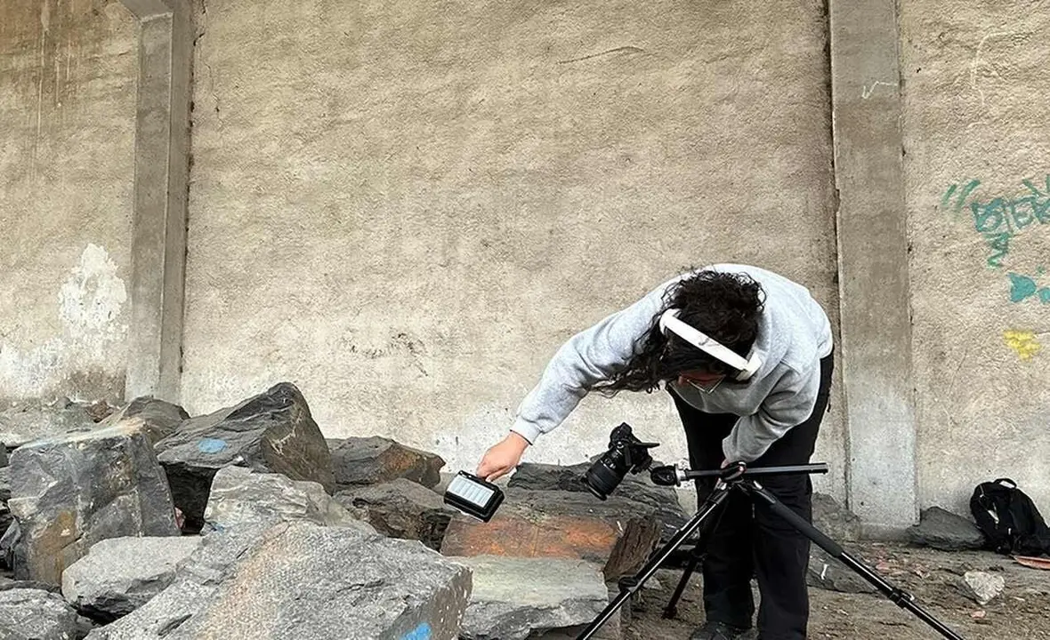 La Fundaci&oacute;n Cerezales Antonino y Cinia (FCAYC) acoger&aacute; este viernes 24 de julio el estreno de &lsquo;Monta&ntilde;as raras&rsquo;, una obra audiovisual de car&aacute;cter experimental creada por la artista leonesa Laura Tabar&eacute;s como resultado de la residencia de investigaci&oacute;n &lsquo;Nudo/Knot&rsquo;.