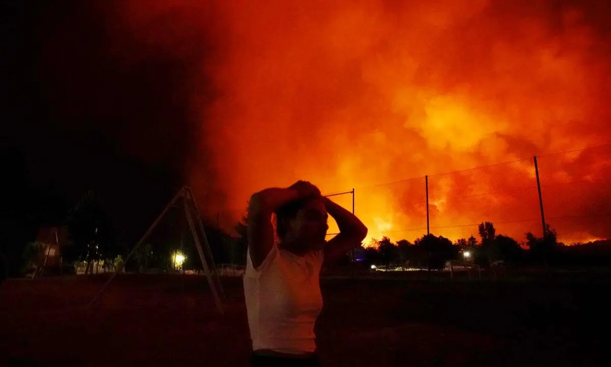 La localidad de Turienzo Casta&ntilde;ero (Le&oacute;n), afectada por el incendio declarado de nivel 2. Fotos: C&eacute;sar S&aacute;nchez
