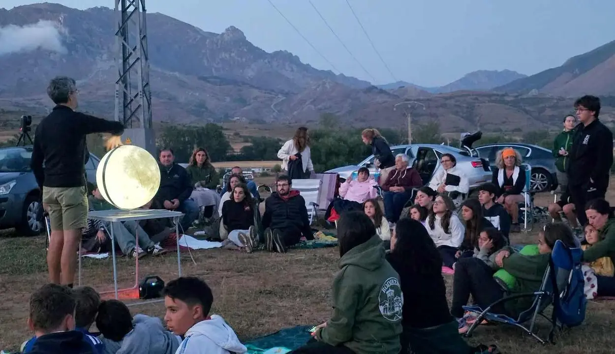 Observaci&oacute;n del cielo nocturno.