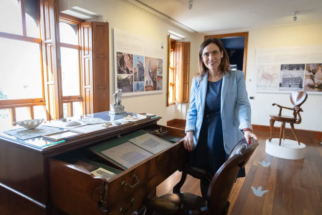 Sandra Guaita en una visita al Museo Casa Botines Gaud&iacute; en el mes de mayo