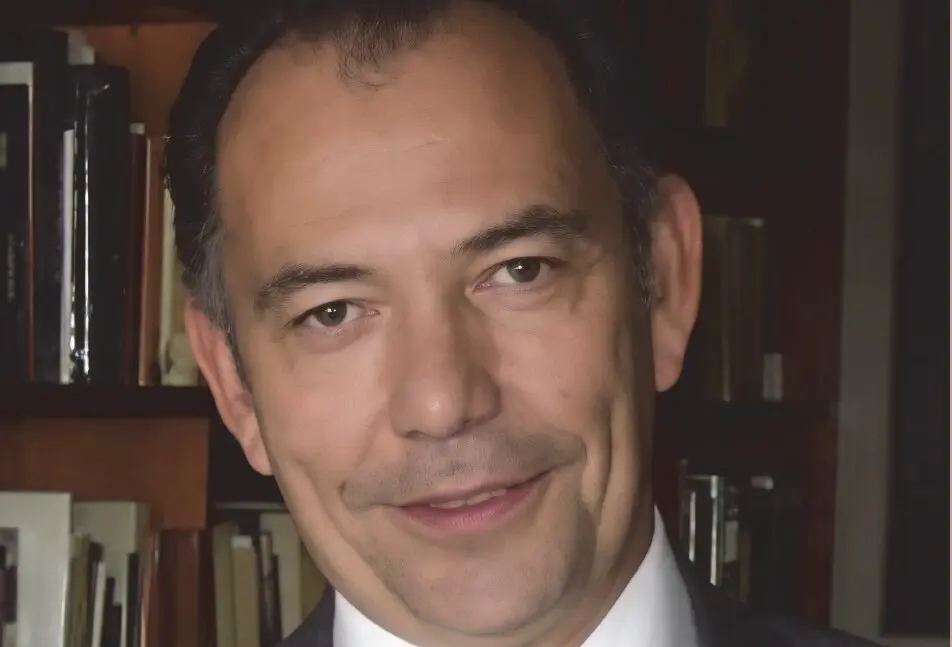 El poeta leon&eacute;s Manuel Ballesteros en una imagen de archivo.