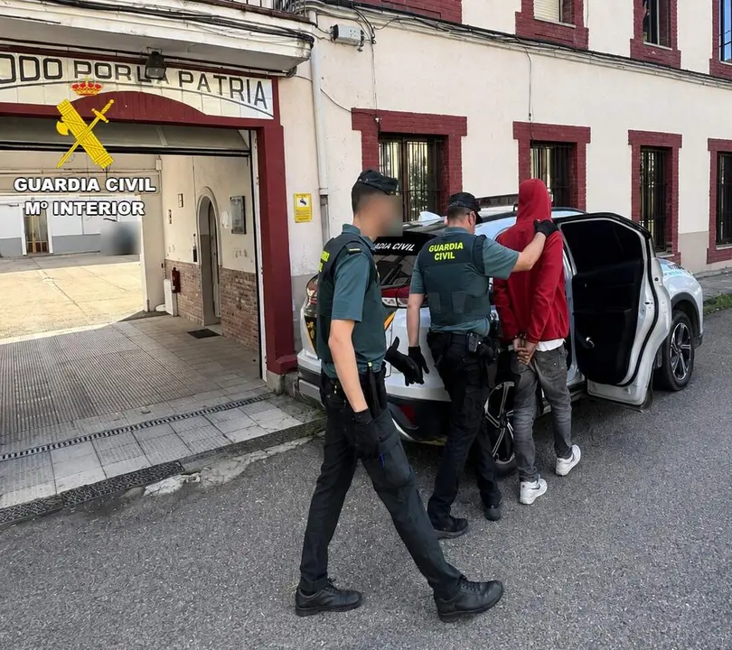 detenido sobrepe&ntilde;a