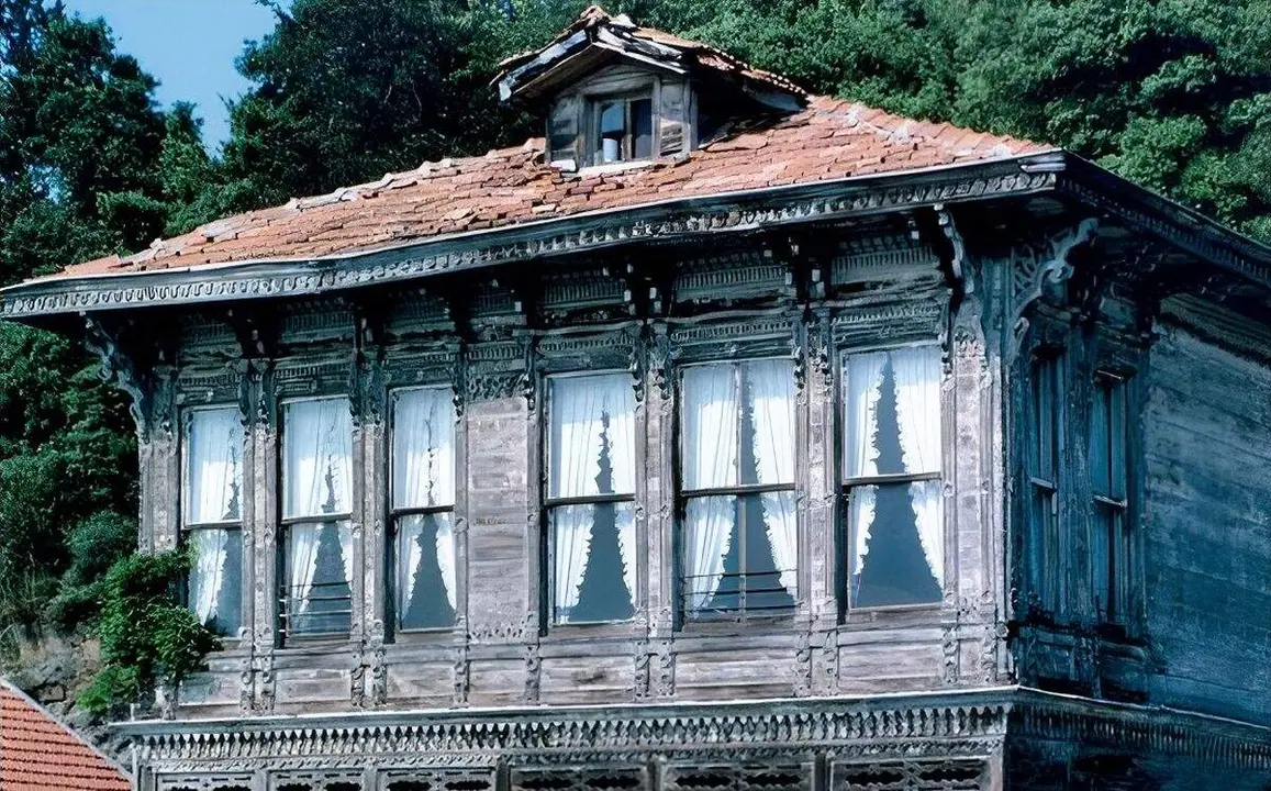 Fragmento de la portada de 'La casa de Leyla'.