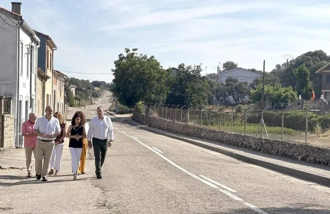 La consejera de Movilidad, Transformaci&oacute;n Digital e Inteligencia Artificial, Cristina Sanchidri&aacute;n, presenta el proyecto de mejora de la de la carretera ZA-321