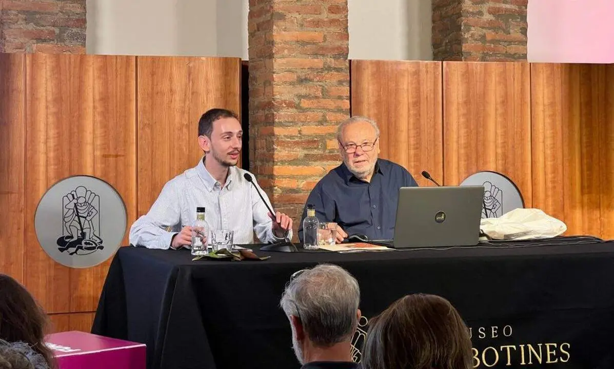 Carlos Varela y Luis Gueilburt, comisarios de la exposici&oacute;n &lsquo;Gaud&iacute; y la Ciudad Moderna&rsquo;