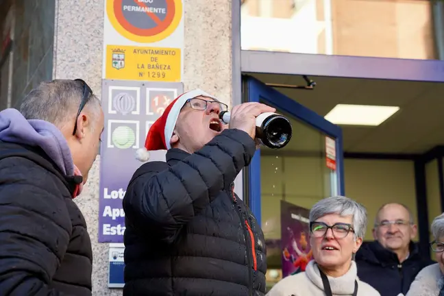 El “Gordo” de la Lotería de Navidad reparte 468 millones de euros en La Bañeza.