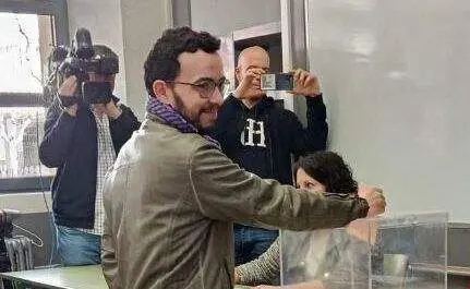 Miguel Ángel Llamas vota en Zamora.