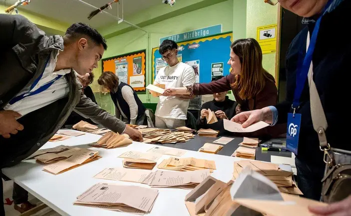Recuento de votos en un colegio electoral. Foto: Jose Vicente.