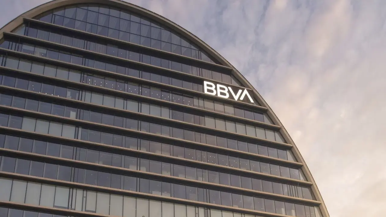 La entidad financiera BBVA  tendrá severas condiciones si quiere sumar al Sabadell.