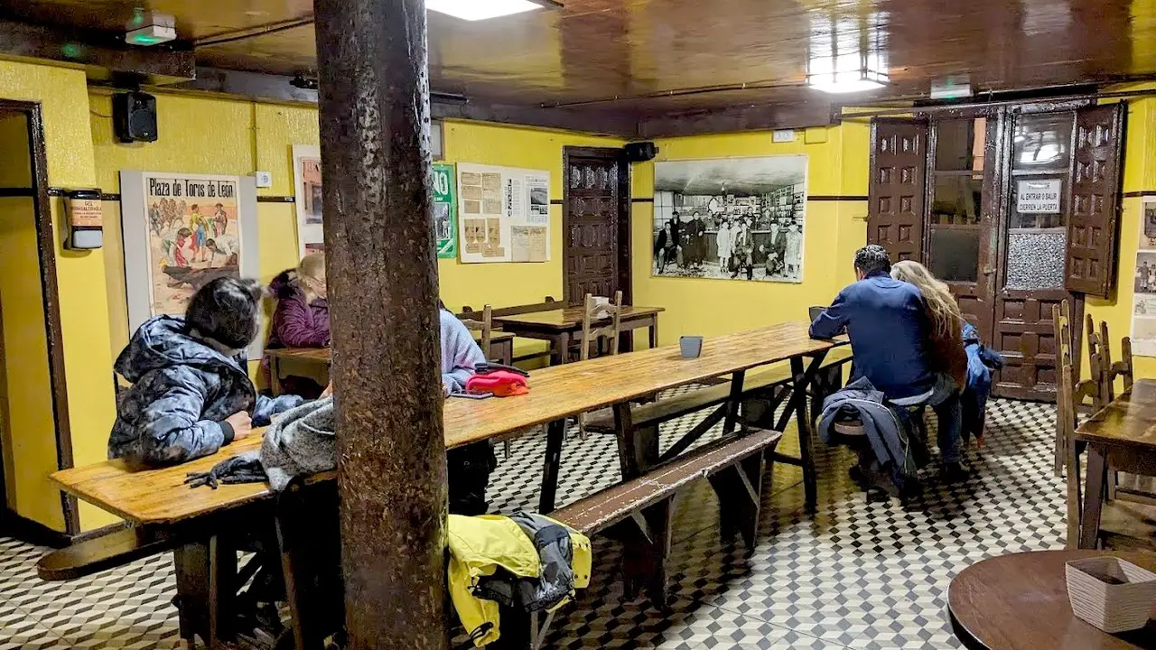 Casa Benito, un bar con 'Solete'.