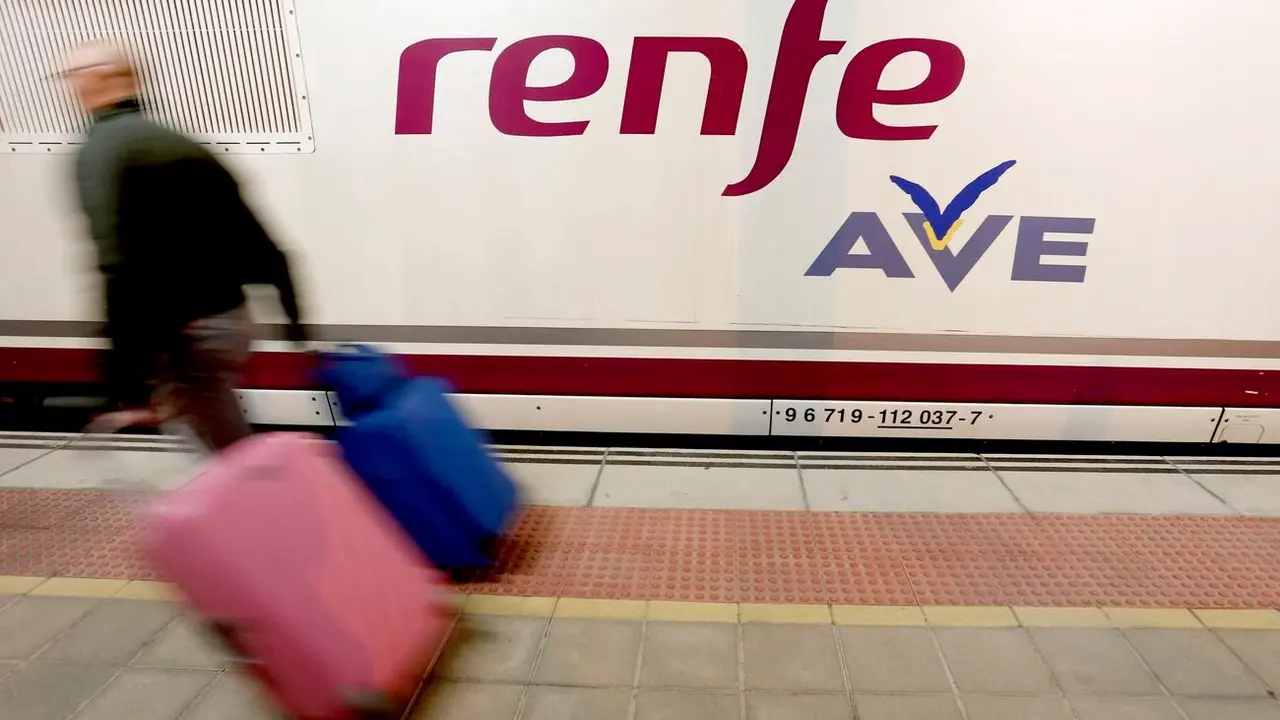 Renfe lanza una campaña de talento entre jóvenes estudiantes.