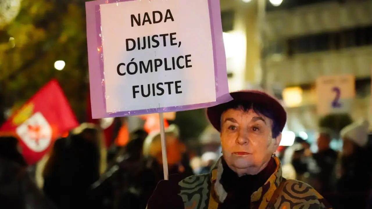 Manifestaci&oacute;n en Le&oacute;n por el D&iacute;a Internacional para la Eliminaci&oacute;n de la Violencia Contra las Mujeres.