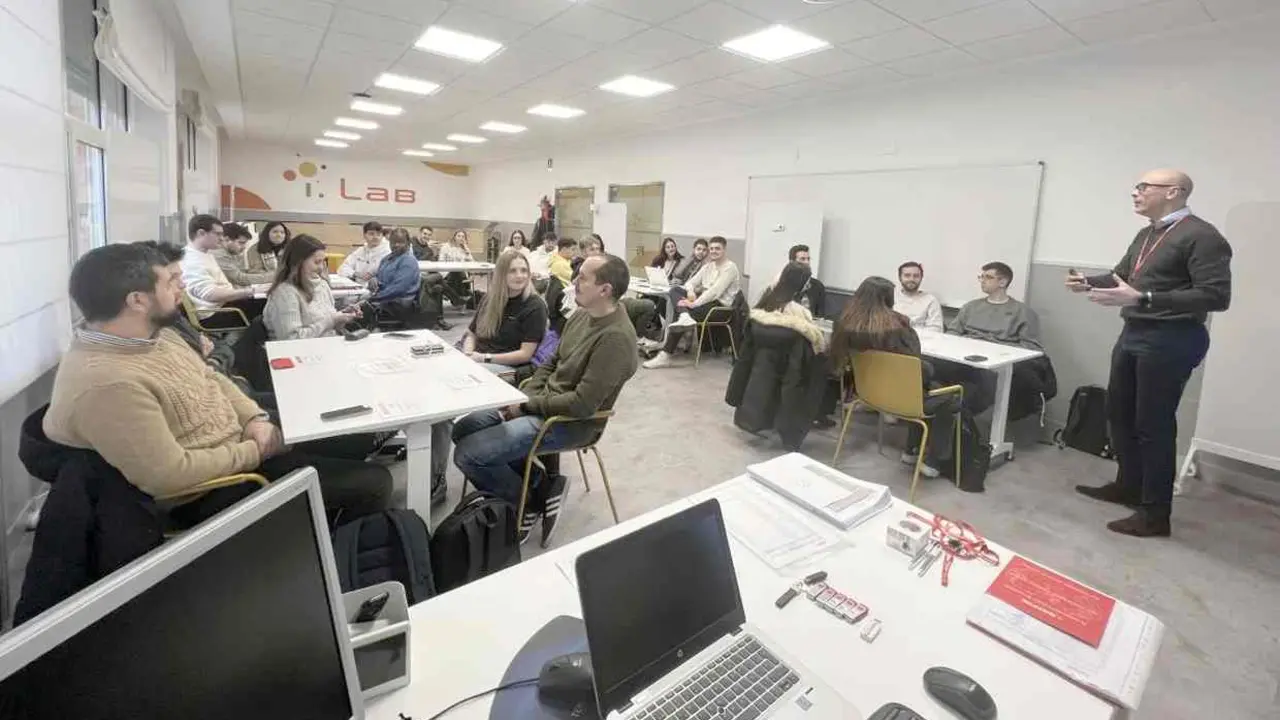 Aula i-Lab donde se celebró el BUGAMAP.