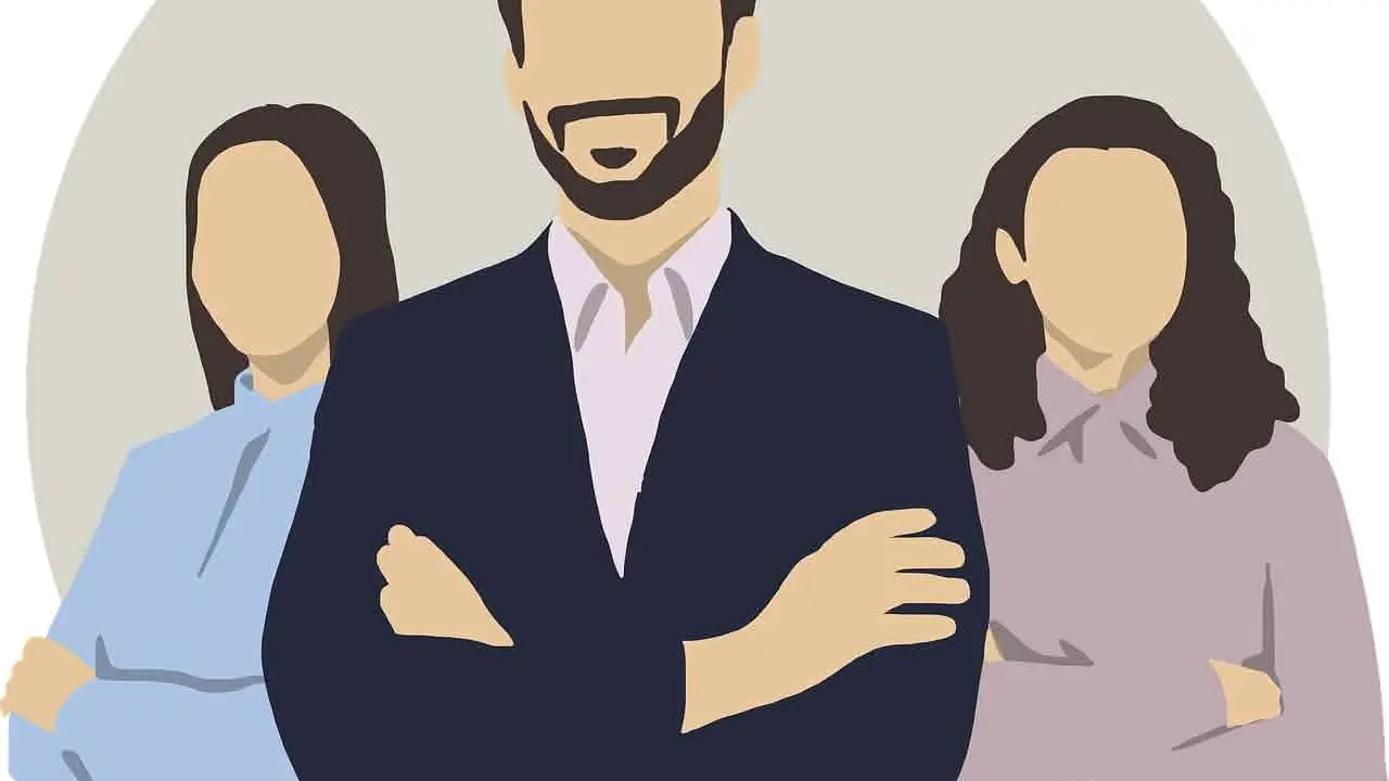 La Cámara de Comercio y la Junta potencian la gestión de las empresas mediante formación personalizada para directivos.