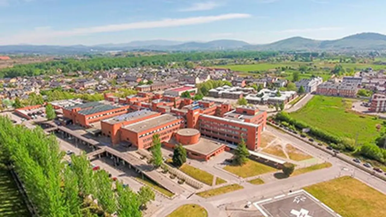 El Hospital del Bierzo recibe a cuatro residentes de Dermatología para el Servicio de Anatomía Patológica.