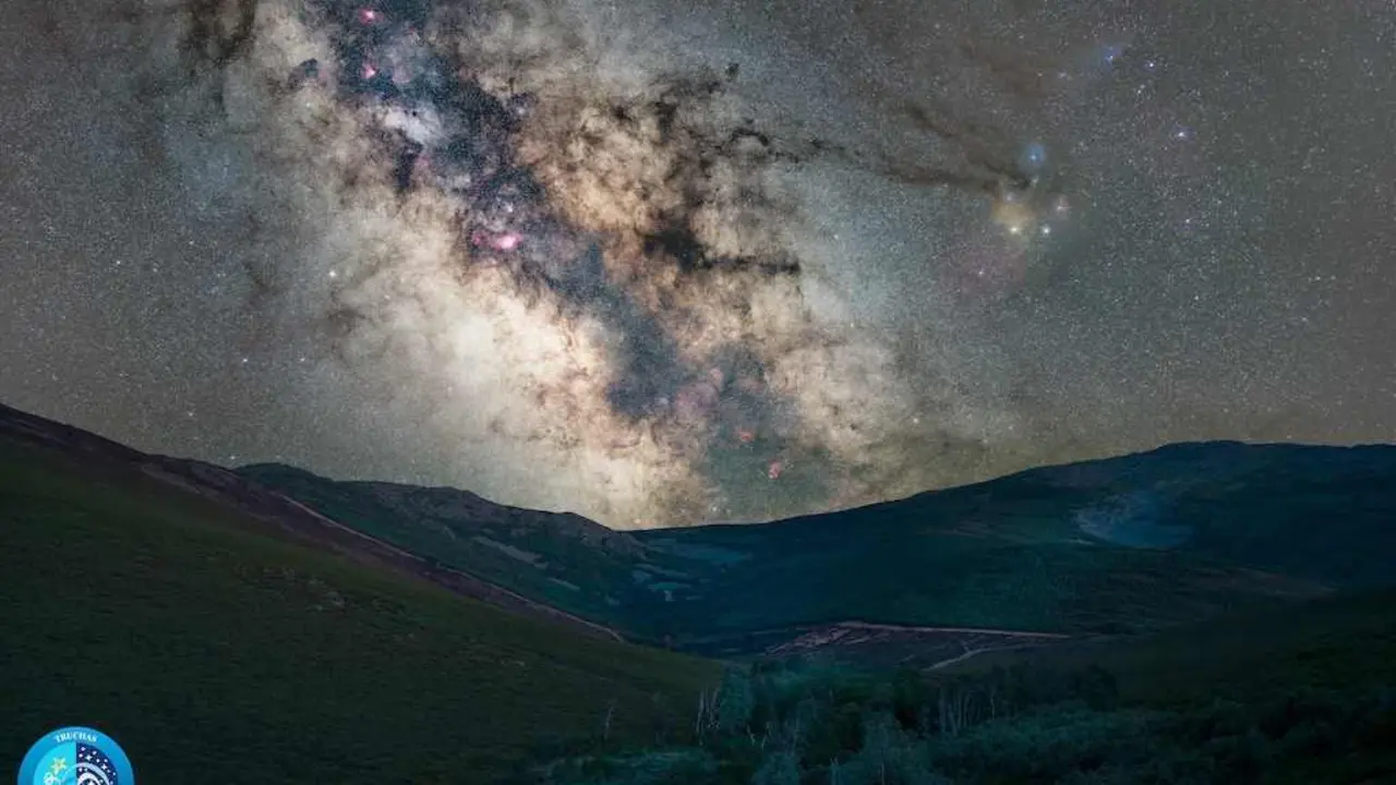 El municipio de Truchas, en la comarca de Cabrera, provincia de León, ha sido certificado como un Destino Turístico Starlight, un reconocimiento otorgado por la Fundación Starlight.