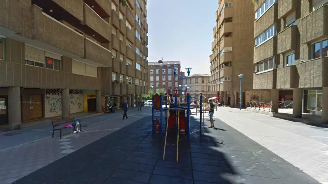 Imagen de Google Maps correspondiente a la Plaza Odón Alonso, cuya reforma se pospone ahora.