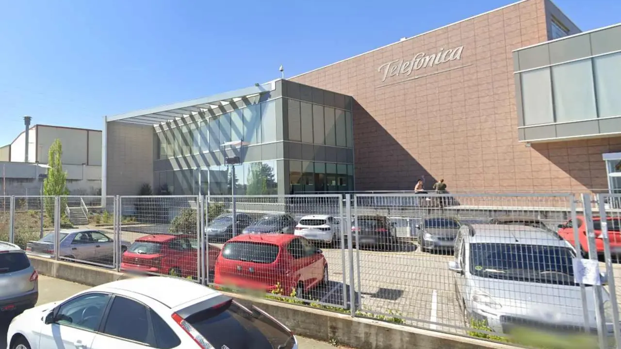 La plantilla de Atento en León teme un nuevo recorte que acabe con la empresa.