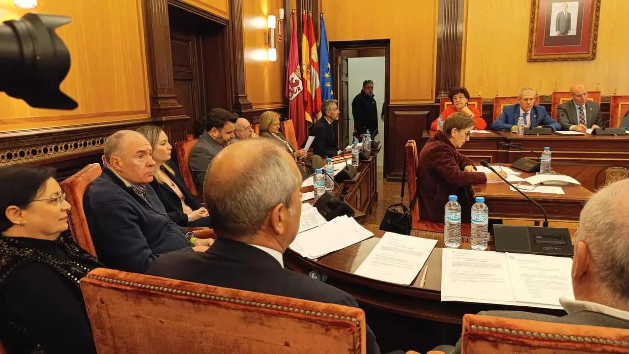 UPL propone homenajear institucionalmente a los voluntarios de la Dana.