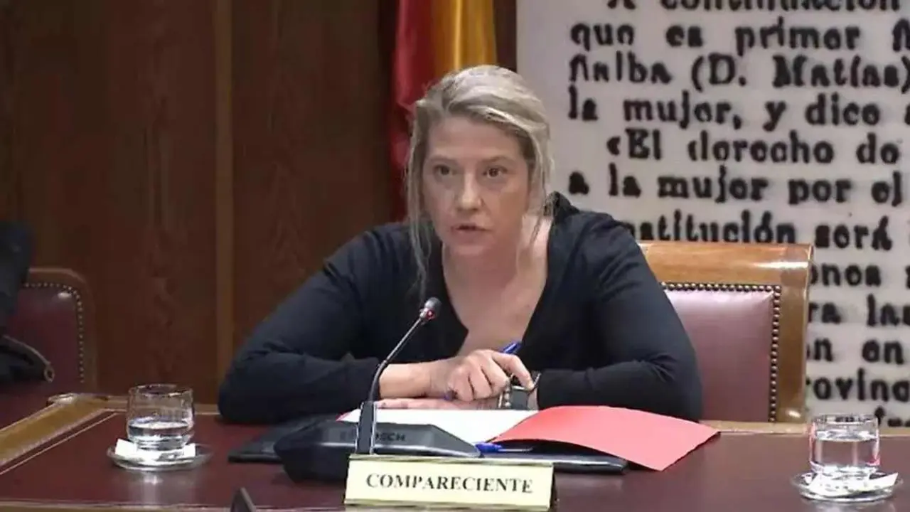 El titular del Juzgado de Instrucción número 41 de Madrid, Juan Carlos Peinado, encargado de investigar a Begoña Gómez, esposa del presidente del Gobierno Pedro Sánchez, ha acordado modificar la situación procesal de Cristina Álvarez.