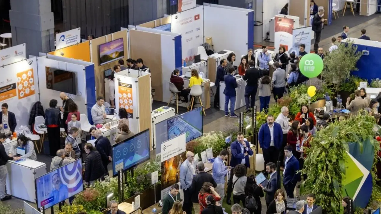 La Universidad de León presenta en la mayor feria europea de ciencia e industria dos “soluciones innovadoras” en ciberseguridad y fisioterapia.