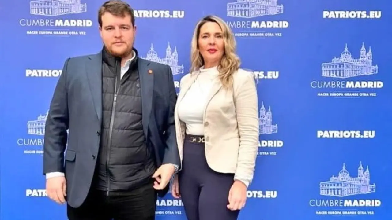 VOX El Bierzo acude a la Cumbre de Patriots en Madrid.