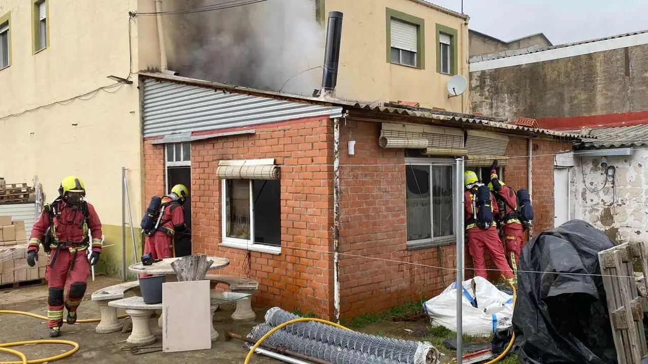 Bomberos León, durante una de las intervenciones.