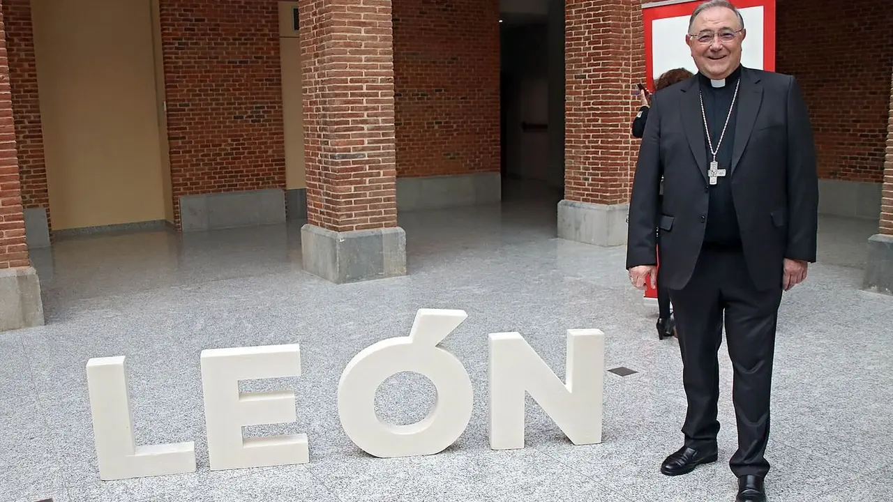 El obispo de león, Luis Ángel de las Heras. Foto: Peio García.