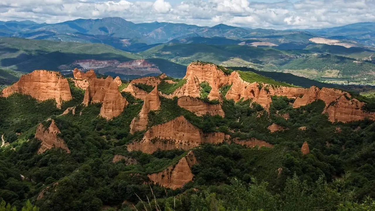Las Médulas consiguen el sello de destino de excelencia turística ‘Spain is Excellence’.