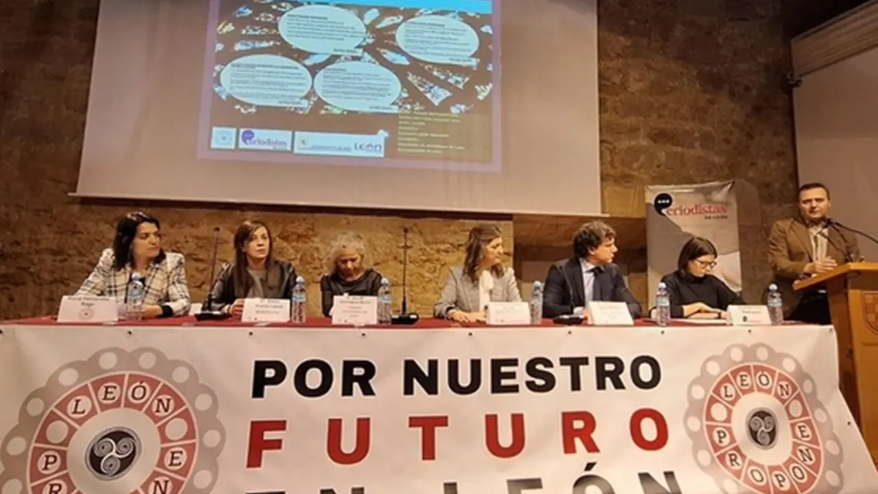 León Propone realiza una estrategia nacional para la equidad territorial y el reto demográfico 2030.