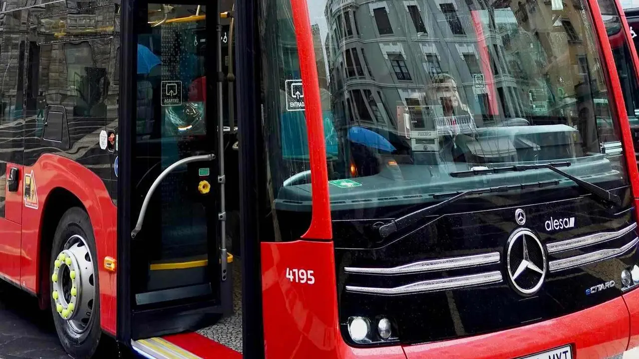 Imagen de los nuevos buses urbanos en León capital.
