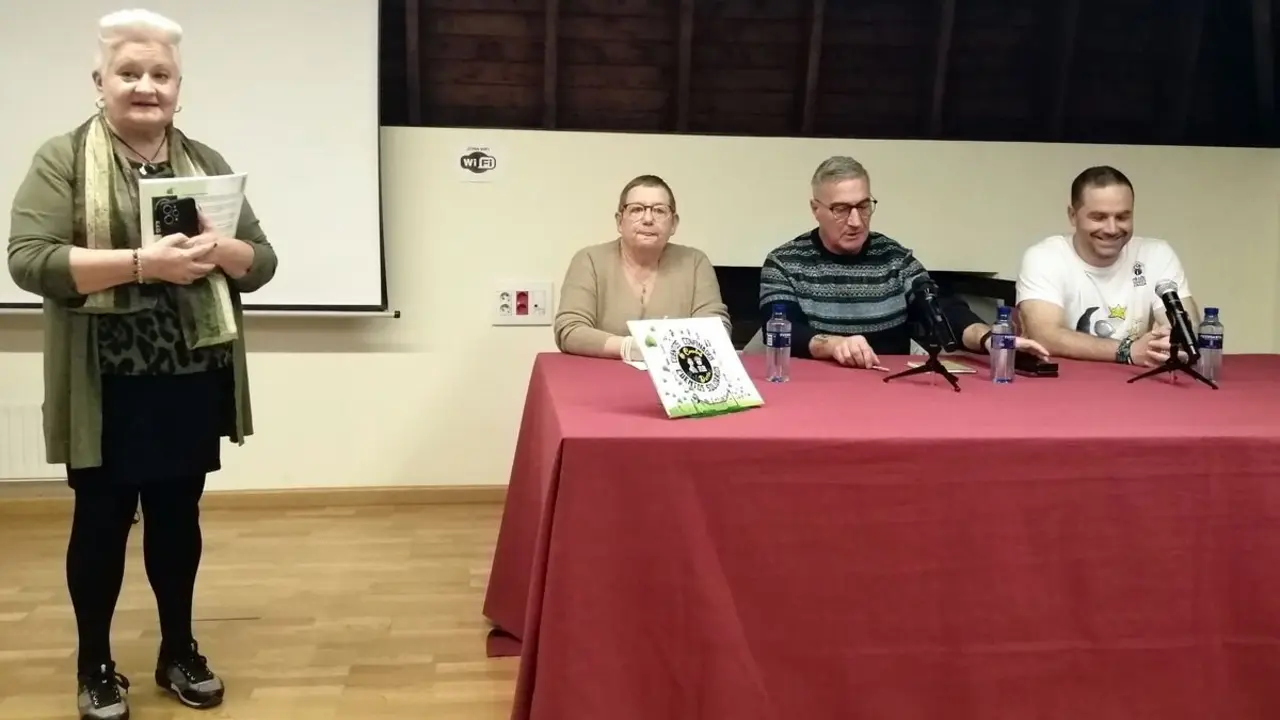 Presentación de 'Cuentos SoliDARÍOs' de Manuel Suárez.