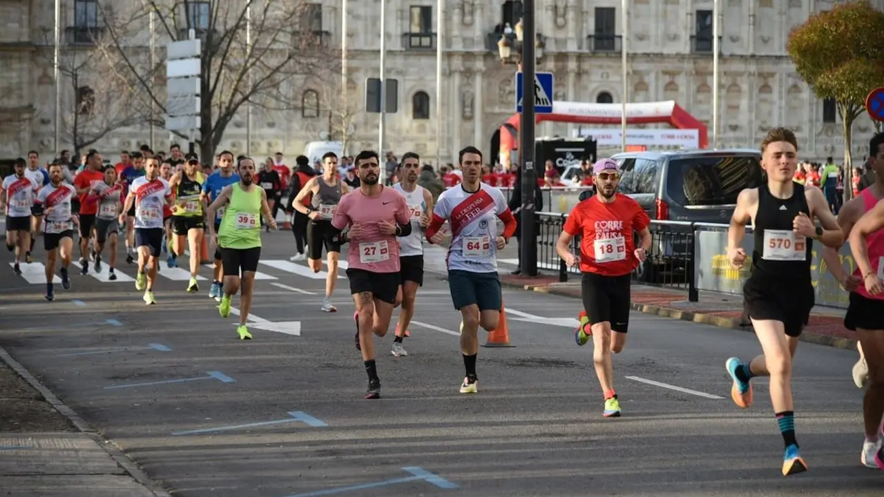 Instantánea de la carrera Entreculturas 'Corre por una Causa' en León. Foto: Mediamaratonleon.