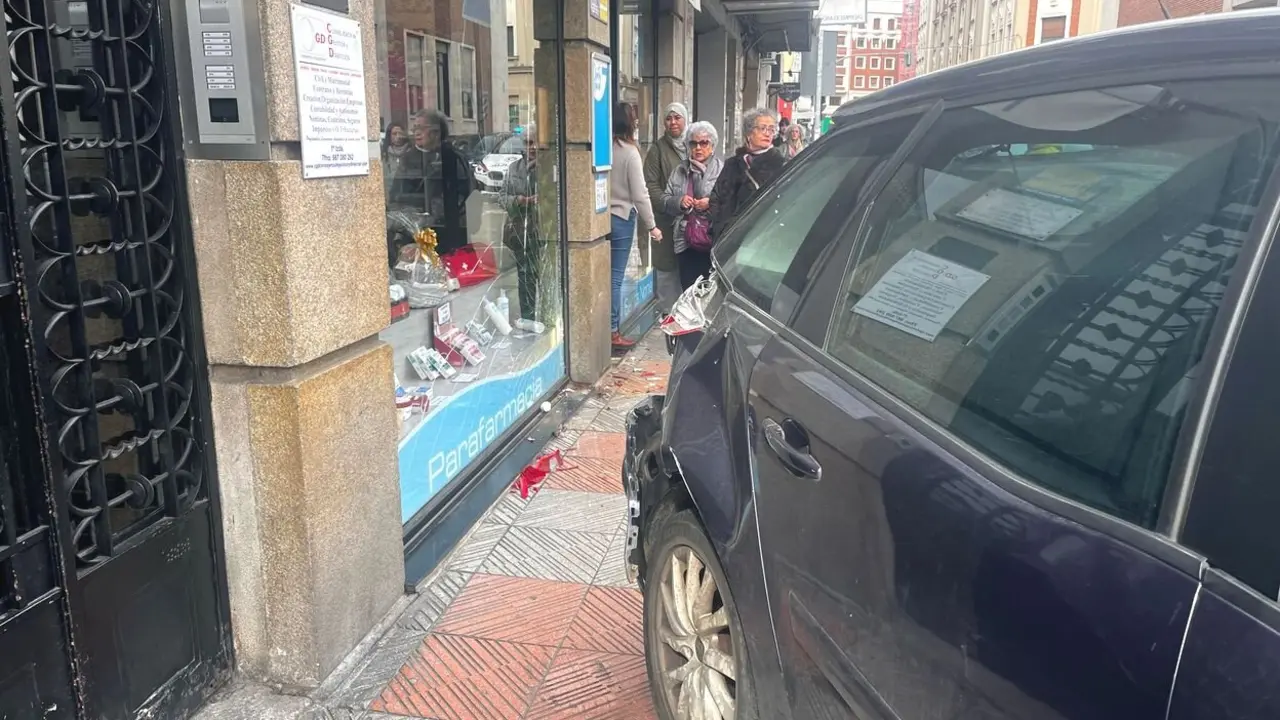 Un hombre de 47 años sufre un atropello en la calle Santa Nonia de León.