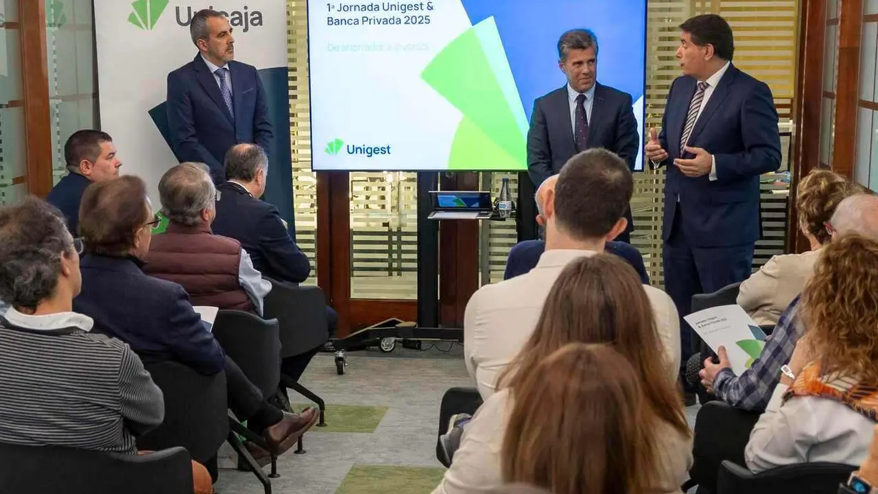 El Grupo Unicaja ha iniciado una serie de encuentros con clientes de banca privada con el objetivo de trasladarles su visión de mercado.